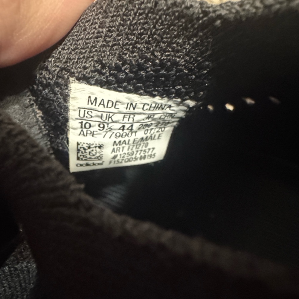Yeezy 380 Onyx (no box) - Picture 3 of 3